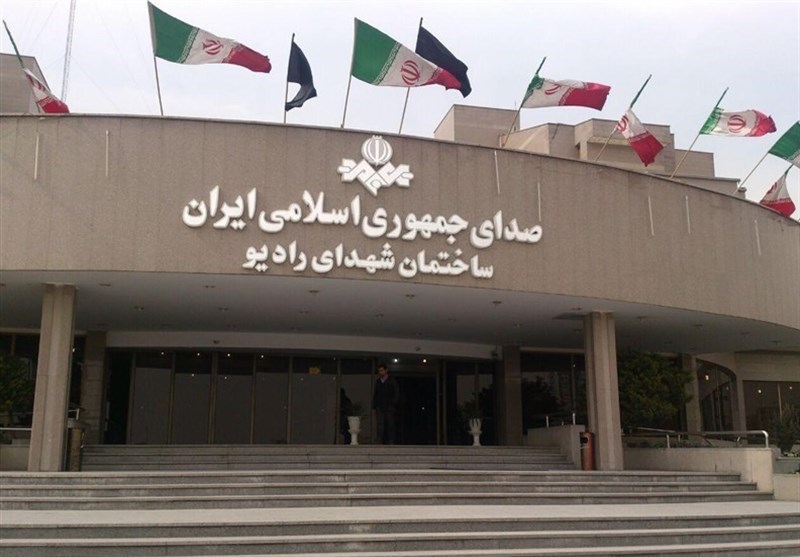 بازدید معاون صدا از استودیوهای ضبط رادیو بازدید معاون صدا از استودیوهای ضبط رادیو