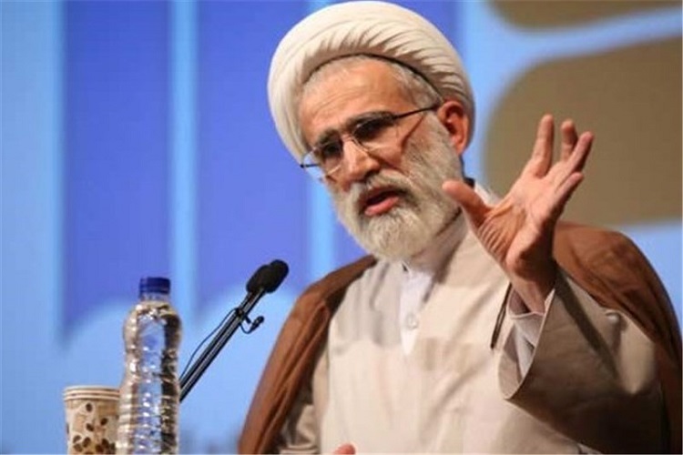 ارسال/ حکومت از منظر امام ابزاری برای تحقق توحید بود/ طرح عرفان شیعی توسط امام در حوزه علمیه