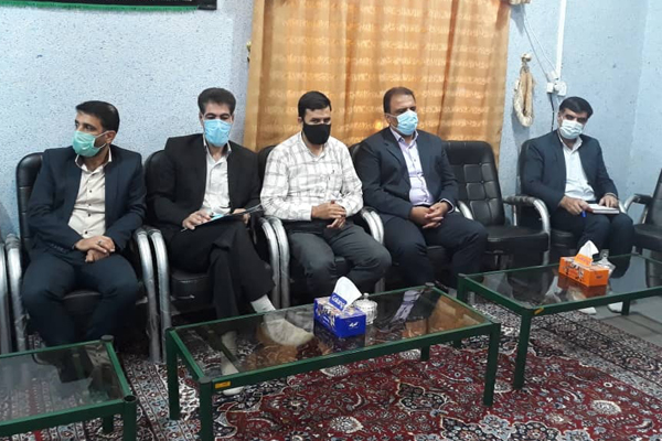 مدیران ادارات ازنا زمینه حضور کارکنان در نمازجمعه را فراهم کنند