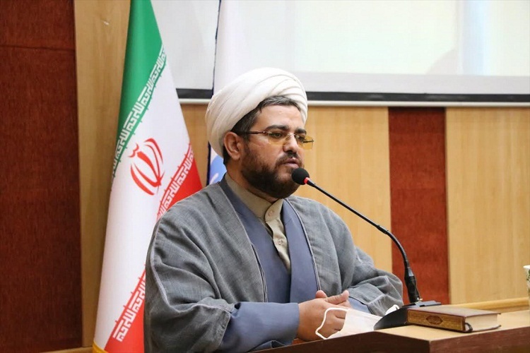 راه&zwnj;حل مشکلات کشور نگاه به درون است