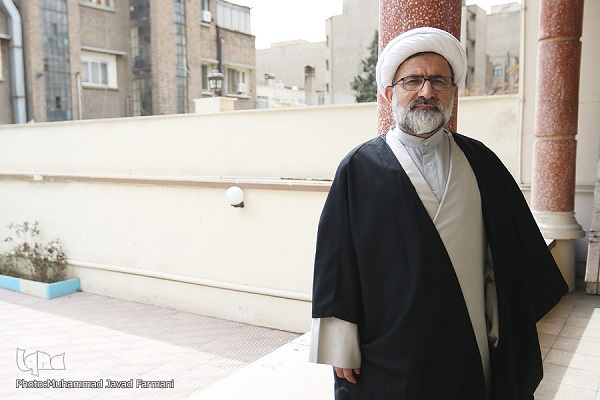 جمعه/ مجلس ورود کند/ آقازادگان منحرف؛ نتیجه عمل نکردن به توصیه امام صادق(ع)