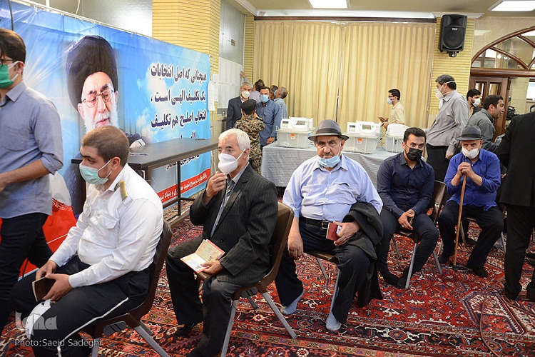 ازدحام در ساعات پایانی رای گیری در آذربایجان شرقی