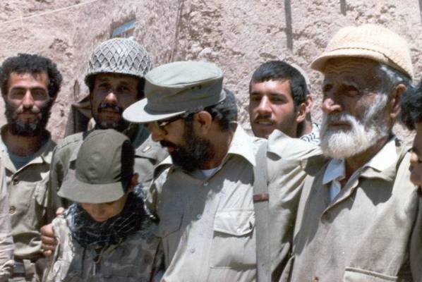 چمران ولایتمدار، دلبسته نهضت آزادی نبود / وجوه ادبی و هنری چمران را به مردم بازگو کنیم چمران ولایتمدار، دلبسته نهضت آزادی نبود / وجوه ادبی و هنری چمران را به مردم بازگو کنیم