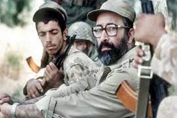 چمران ولایتمدار، دلبسته نهضت آزادی نبود / وجوه ادبی و هنری چمران را به مردم بازگو کنیم چمران ولایتمدار، دلبسته نهضت آزادی نبود / وجوه ادبی و هنری چمران را به مردم بازگو کنیم