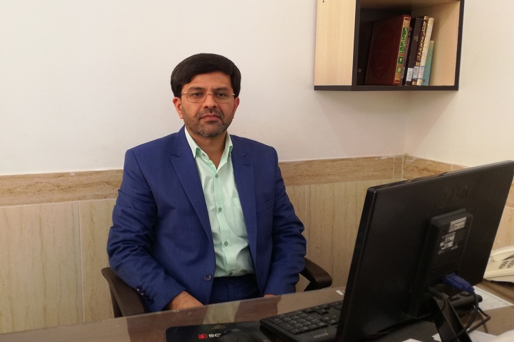 ارسال/ رجبی قدسی: تسامح در متن به آموزش قرآن کمک می‌کند/ فاکر میبدی: تصریف به تحریف می‌انجامد