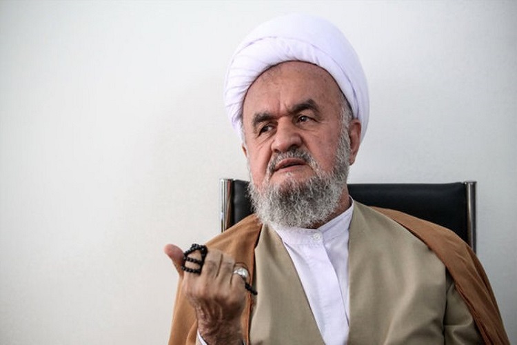 اجازه ندهیم دشمن انتخابات را به حاشیه ببرد