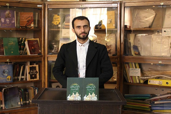 رونمایی از دو عنوان کتاب در بروجرد