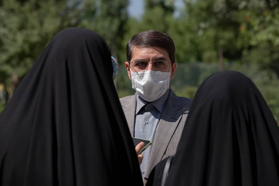 عکس | اهدی ۱۸۰ سری جهیزیه به نوعروسان نیازمند همدانی