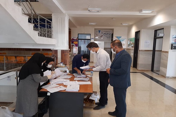 عکس | برگزاری آزمون داخلی آموزشیاران و آموزش&zwnj;دهندگان مستمر نهضت سوادآموزی در کردستان