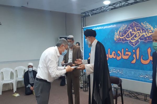 خادمان غدیر تجلیل شدند/ جای خالی فضاسازی محلات در ایام غدیر و محرم