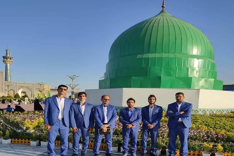 اجرای گروه تواشیح &laquo;وصال&raquo; یزد در حرم مطهر رضوی