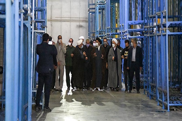 ایجاد اشتغال در مناطق محروم بهتر از ارائه کمک معیشتی است