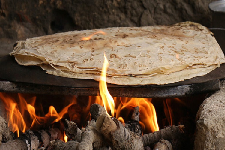 آغاز تدوین پرونده ثبت ملی نان سنتی سمیرم