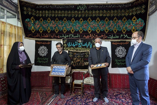از آئین‌های مرسوم هیئت‌های مذهبی همدان تا 40 سال روضه‎خوانی برای امام حسین(ع)