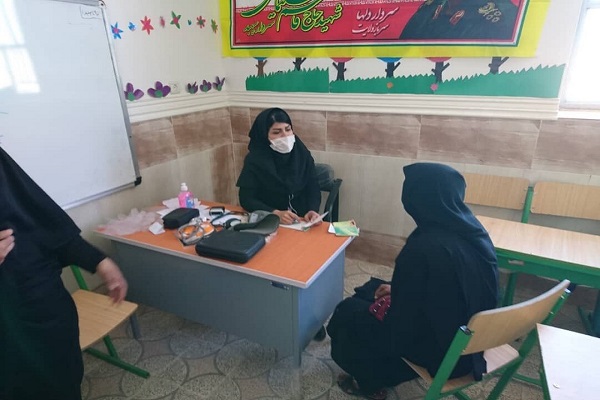 بیش از ۱۰۰ خانوار در سراوان ویزیت رایگان شدند