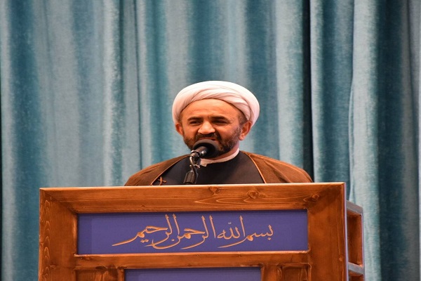 ارسالی دوشنبه//نقش روحانیت در دفاع مقدس برای نسل جدید تبیین شود