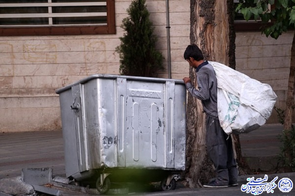 کودکی&zwnj;های محصور در زیاده&zwnj;خواهی
