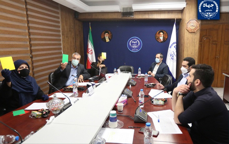 نفرات برتر مرحله نیمهنهایی مسابقات پایاننامه سه دقیقهای معرفی شدند نفرات برتر مرحله نیمهنهایی مسابقات پایاننامه سه دقیقهای معرفی شدند