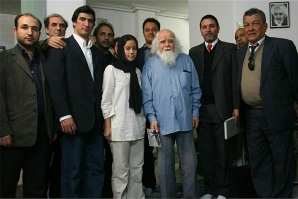 دیدار هیات کوبایی با محمدرضا حکیمی درسال 1385 دیدار هیات کوبایی با محمدرضا حکیمی درسال 1385