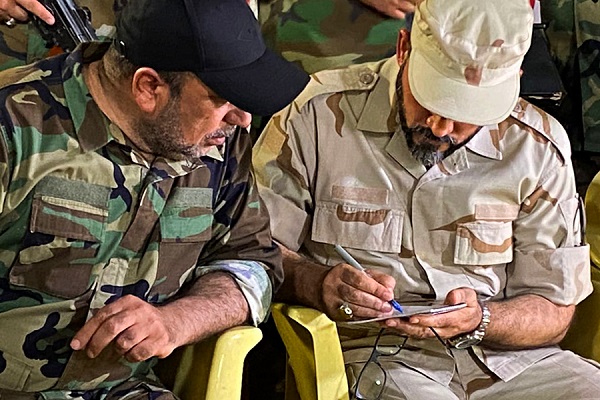 تضمین شیوخ عشائر «الطارمیه» برای همکاری اطلاعاتی با الحشد الشعبی + عکس تضمین شیوخ عشائر «الطارمیه» برای همکاری اطلاعاتی با الحشد الشعبی + عکس