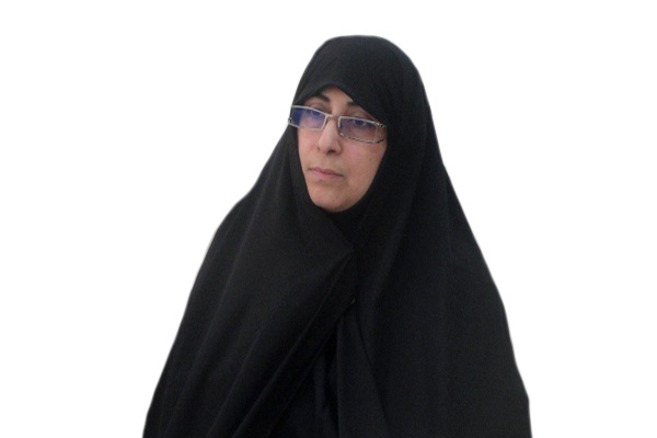ضرورت تبیین نقش زنان در دفاع مقدس/ وجود ۵۰۰ زن شهیده در لرستان