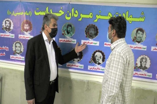 ارسالی| برپایی نمایشگاه عکس و پوستر &laquo;سربازان خط مقدم&raquo; در سردشت