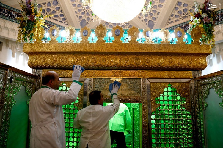 مرقد پاک امامزادگان البرز غبارروبی شد مرقد پاک امامزادگان البرز غبارروبی شد