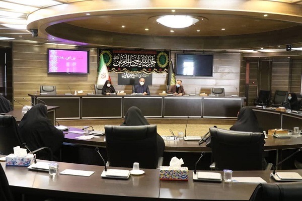 تجلیل از خانواده زنان شهیده و ایثارگر آذربایجان غربی
