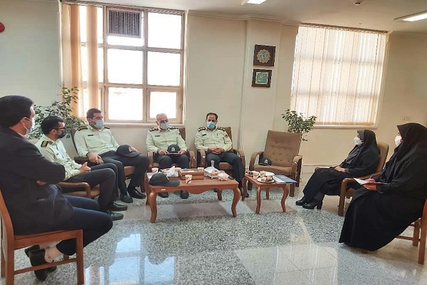 نیروی انتظامی با ارائه مشاوره&zwnj;های گروهی به دنبال کاهش آسیب&zwnj;های اجتماعی است