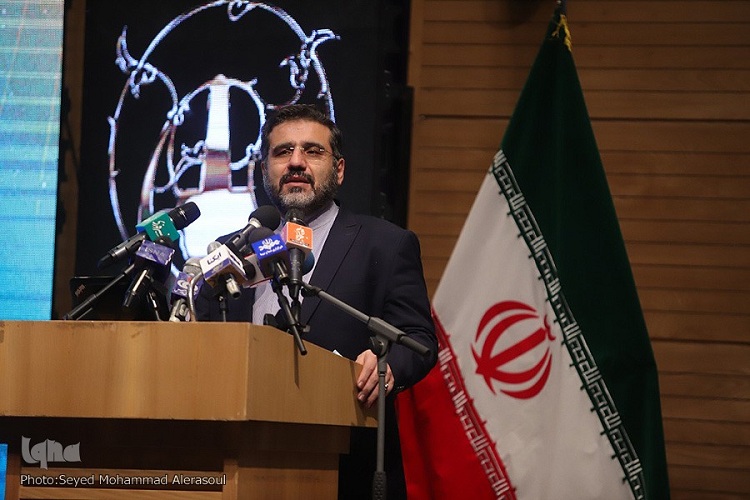 امروزه تهاجم فرهنگی بر بال گسترده رسانه&zwnj;های رقیب اتفاق می&zwnj;افتد