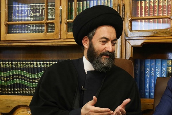 رضازاده// قدسیت کارکنان نیروی انتظامی در بین مردم تبیین شود