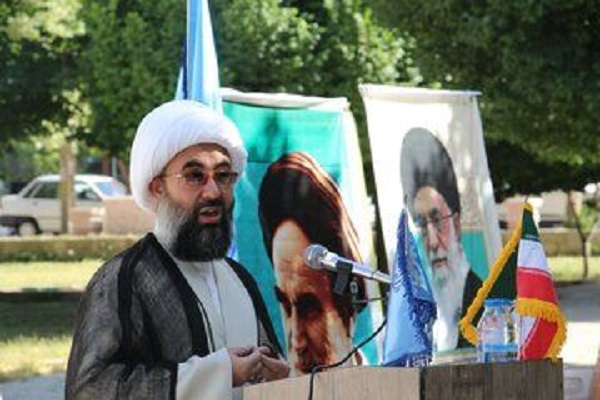 نیروهای مسلح ایران در خدمت مردم و تکریم آنها هستند