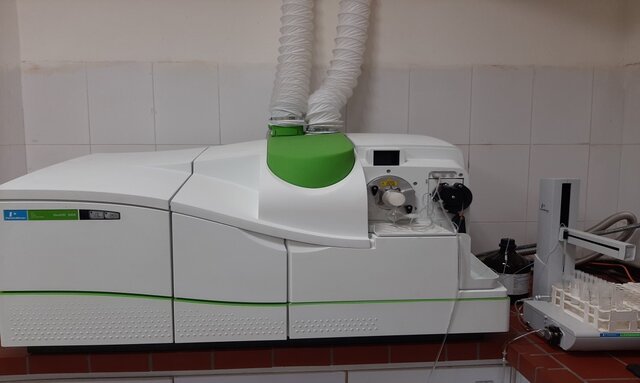 افزایش خدمات آزمایشگاهی در ایلام با نصب دستگاه جدید