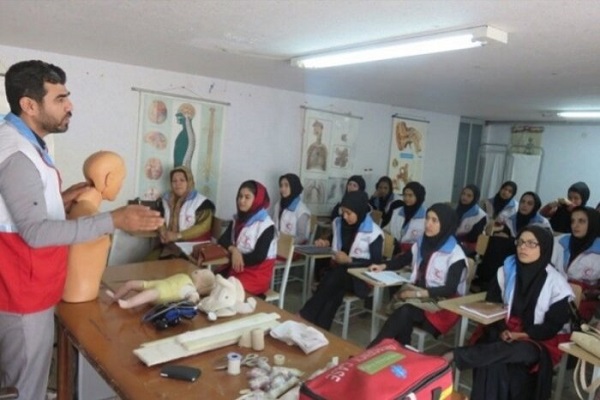 بهره&zwnj;مندی ۵۴ هزار نفر از آموزش&zwnj;های هلال&zwnj;احمر سیستان و بلوچستان