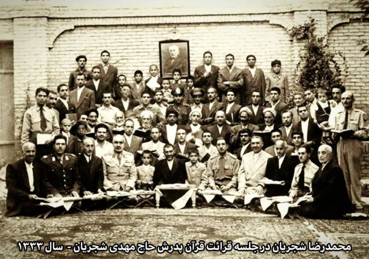 دست‌نوشته‌ای از «محمدرضا شجریان» و اهدای قرآن به یکی از هنرمندان
