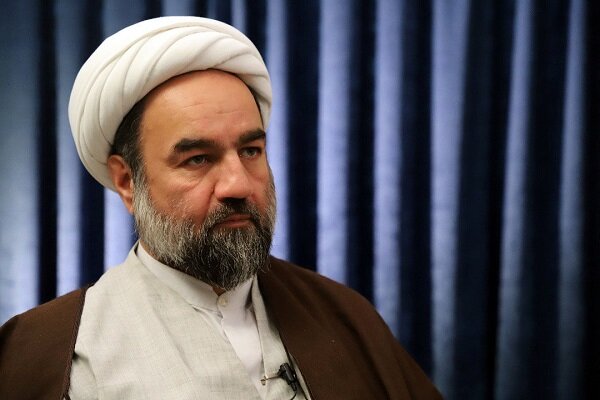 بیانیه گام دوم انقلاب  فضای مجازی امام جمعه زاهدان