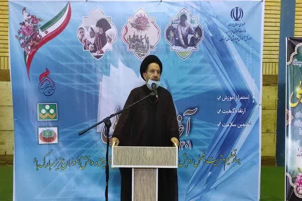 چشم&zwnj;انداز ترویج قرآن در آموزش و پرورش مشخص شود
