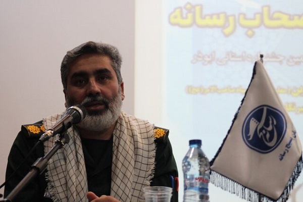 رزمنده زمان خود باشیم