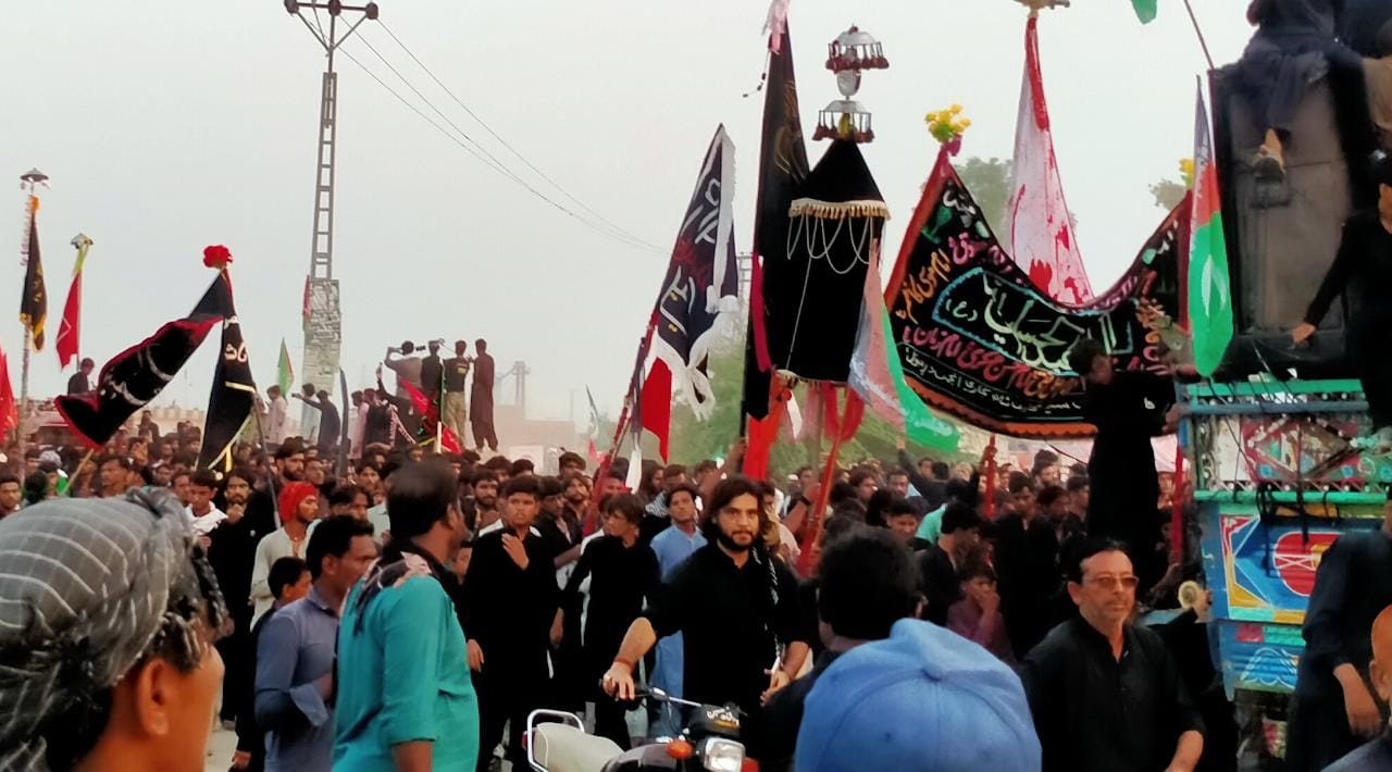 پیاده‌روی اربعین در جیکب‌آباد ایالت سند پاکستان (عکس+ فیلم)