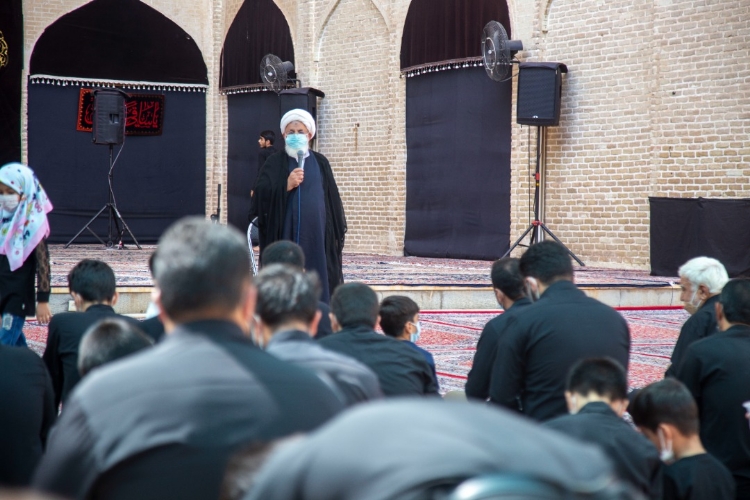 سیره امام حسین(ع) الگوی رفتاری مردم و مسئولان باشد