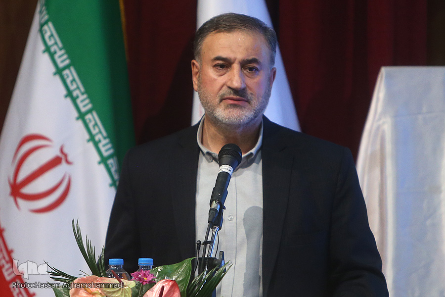 استفاده از هنر برای بیان حماسه‌ و ایثارگری/ مستند شهید علی لندی رونمایی شد