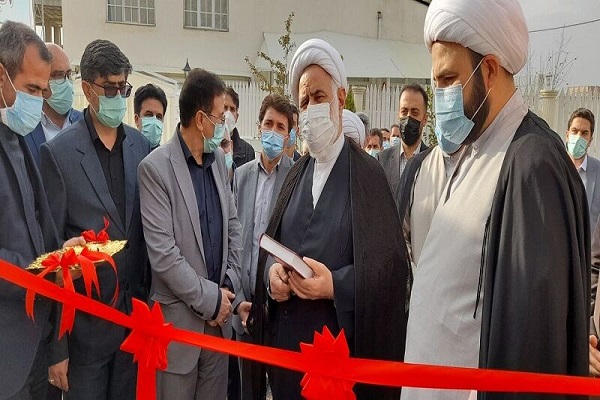 حجت&zwnj;الاسلام حسین روحانی&zwnj;نژاد، رییس شورای مرکزی  نماینده ولی&zwnj;فقیه در بنیاد مسکن انقلاب اسلامی