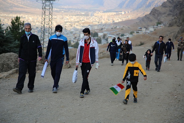 کوه&zwnj;پیمایی دانشگاهیان لرستان
