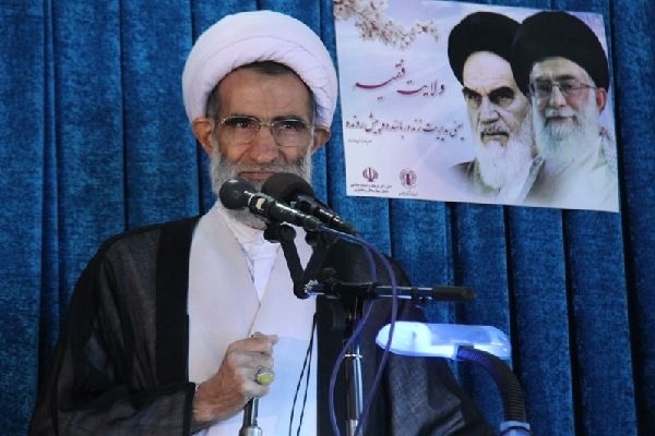 حجت‌ الاسلام محمدعلی نکونام امام جمعه شهر کرد