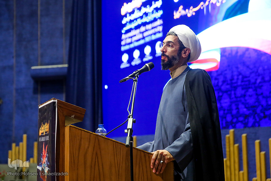 رئیس نهاد نمایندگی مقام معظم رهبری در دانشگاه&zwnj;ها