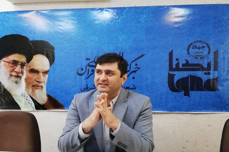 علی فارغ، معاون فرهنگی دانشگاه هنر اسلامی تبریز