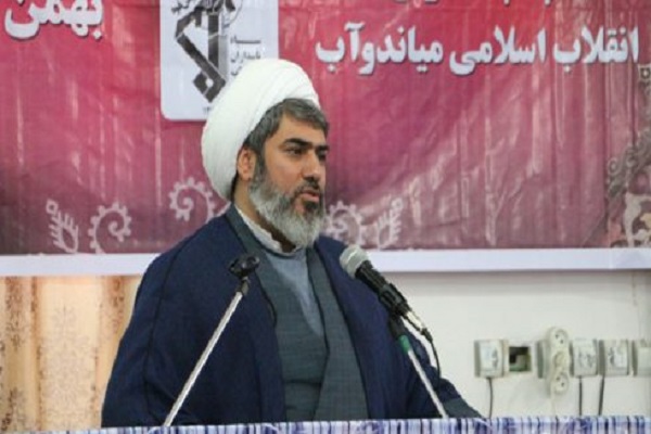 منیت موجب از بین رفتن وحدت در جامعه می&zwnj;شود