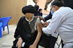 دریافت دُز دوم واکسن کرونا توسط نماینده ولی فقیه در خراسان‌جنوبی