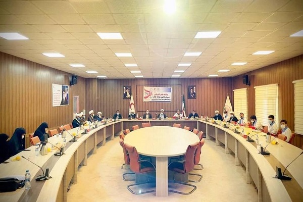 جلسه هم&zwnj;اندیشی دبیران کانون&zwnj;های طلاب جمعیت هلال احمر آذربایجان غربی
