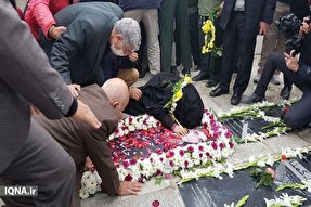 عکس | وصال پس از ۳۳ سال فراق/ میزبانی تویسرکان از خانواده شهید «محمد خیامیان»